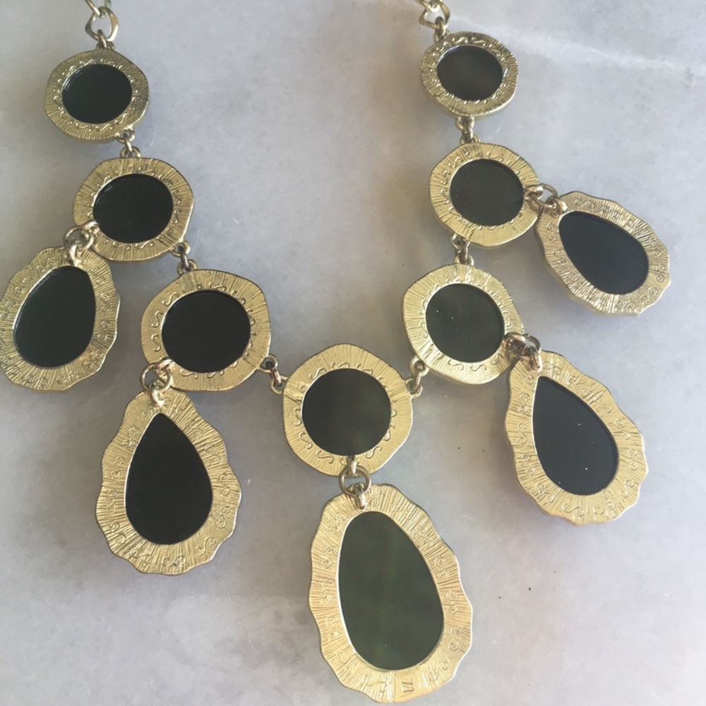 Faux Onyx Fashion Statement Bib teardrop Necklace - Picture 4 of 5